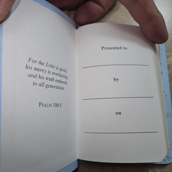 VTG 1968 Holy Bible KJV New Testament Psalms Proverbs Mini Pocket Blue - Picture 5 of 9